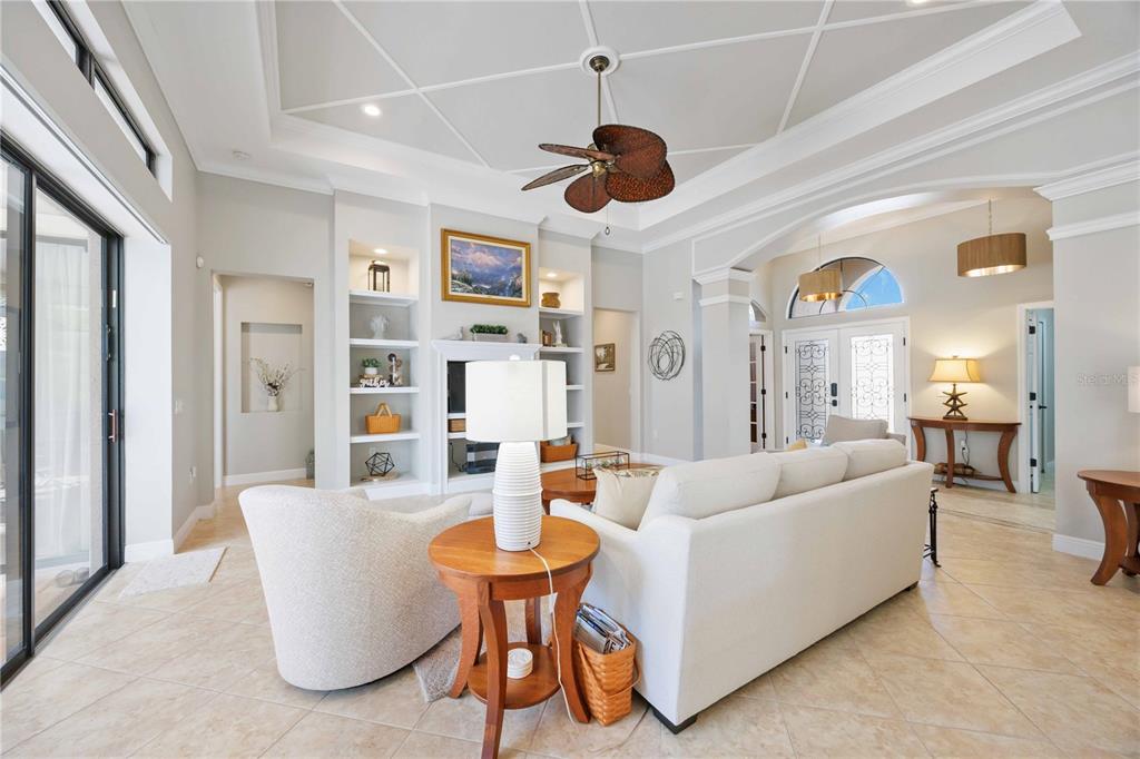 13844 Siena Loop Lakewood Ranch, FL 34202 - Photo 7 of 65 Gallery Image 7