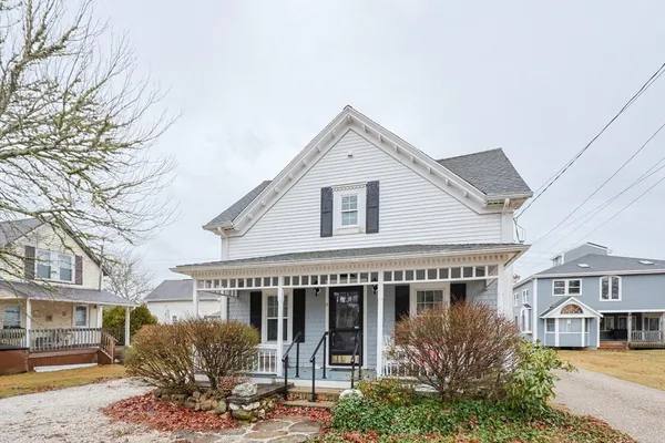 $388,000 | 4 Roosevelt Street, Wareham, MA 02571