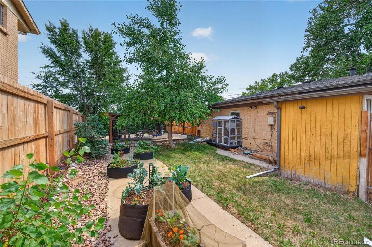 9030 Elm Court Denver, CO 80260 - Photo 32 of 50