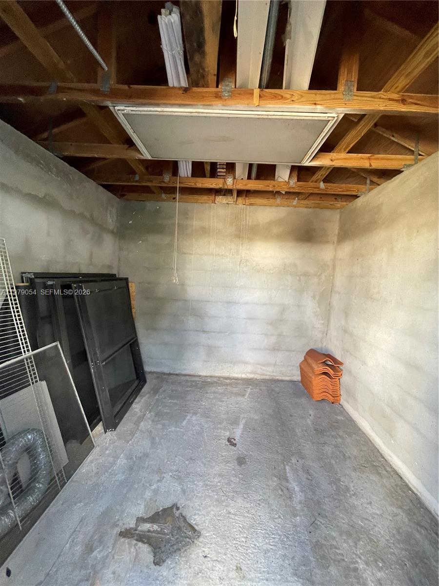 6614 Southwest 20th Street Miramar, FL 33023 - Photo 26 of 28 a view of walk in closet