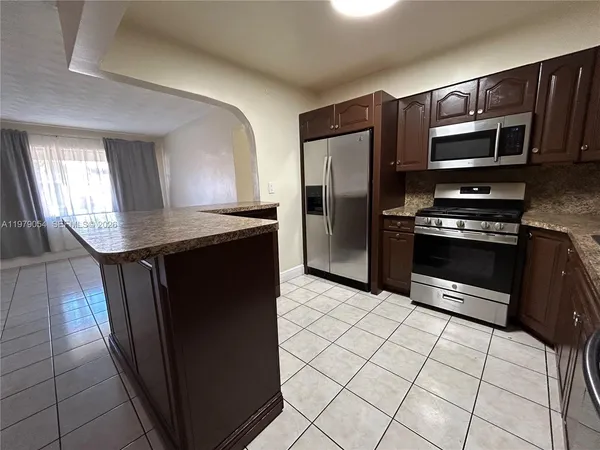 $529,900 | 6614 Southwest 20th Street, Miramar, FL 33023