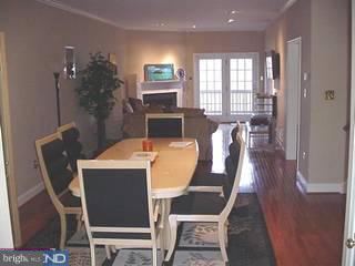 109 Inis Way Malvern, PA 19355 - Photo 2 of 6 Gallery Image 2