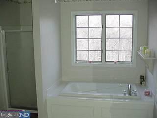 109 Inis Way Malvern, PA 19355 - Photo 6 of 6 Gallery Image 6