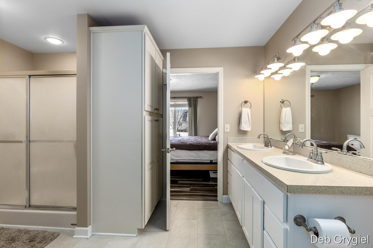 8308 Ridgestone Drive Southwest Byron Center, MI 49315 - Photo 16 of 30 8308-Ridgestone_005