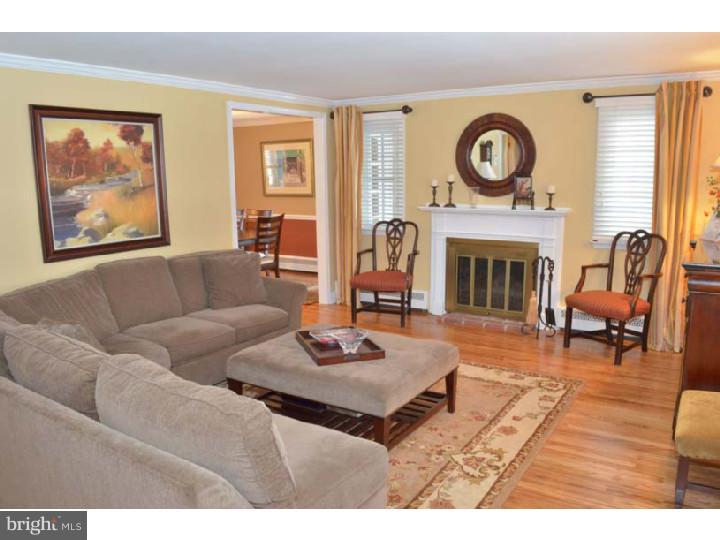 6 Braxton Road Rosemont, PA 19010 - Photo 3 of 22 Living Room