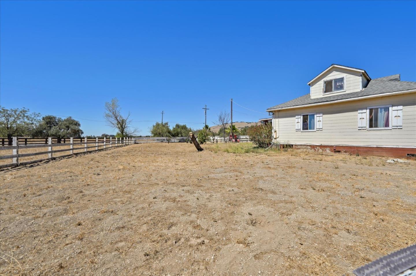 3040 Roop Road Gilroy, CA 95020 - Photo 54 of 63 a view of a house with a snow
