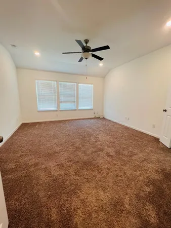 $2,000 | 3335 Paddock Landing Street, Richmond, TX 77406