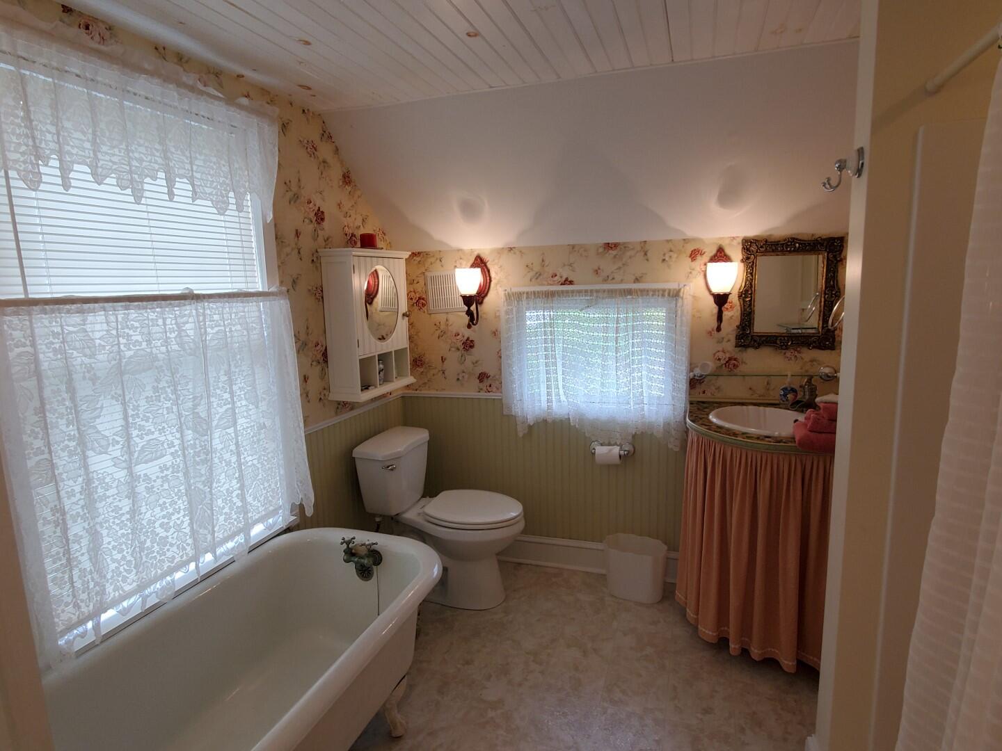 234 Shore Road Northport, ME 04849 - Photo 28 of 72 20230516_103011 (Large)