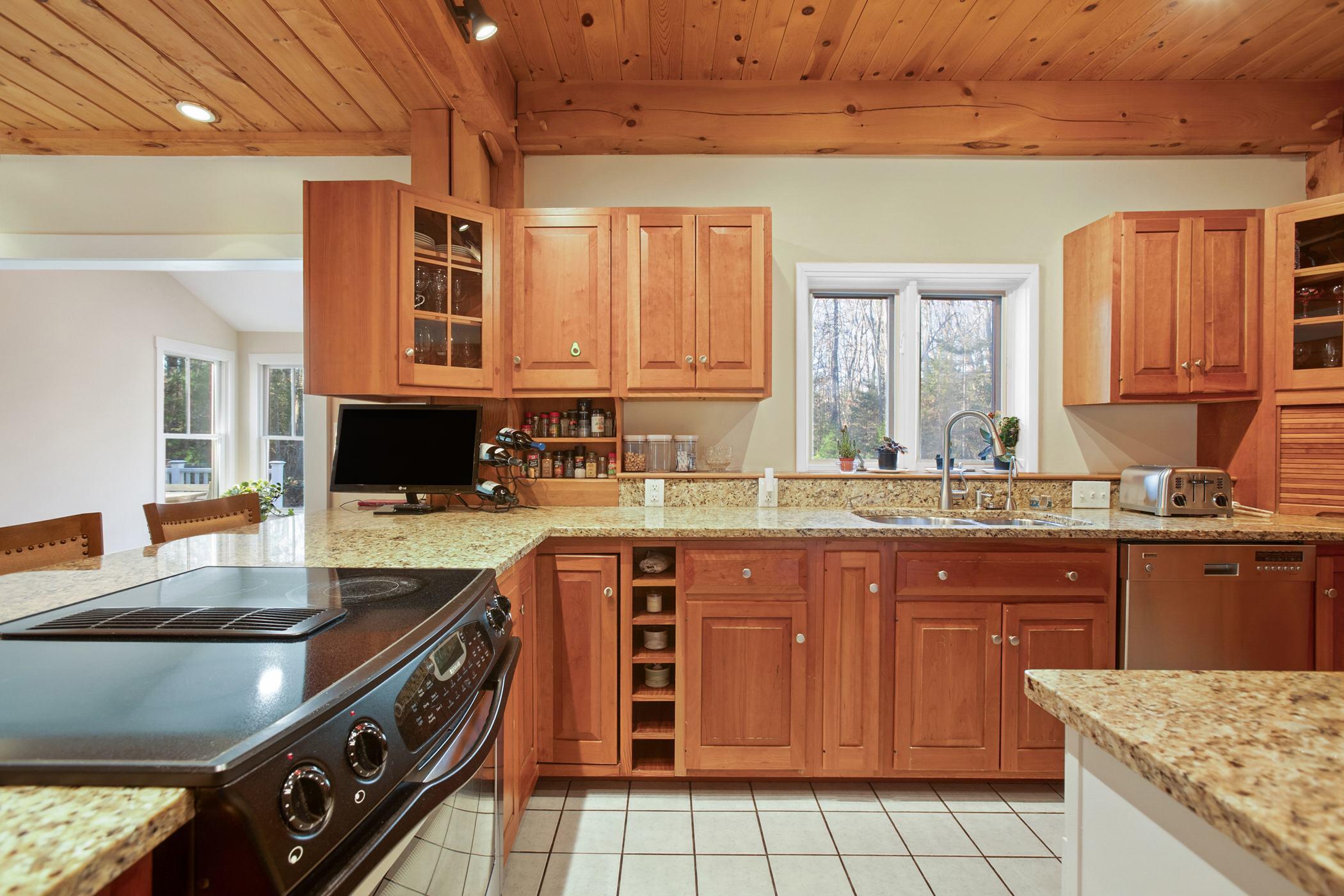 27 Rivers Edge Drive Kennebunk, ME 04043 - Photo 6 of 34 27 Rivers Edge Drive