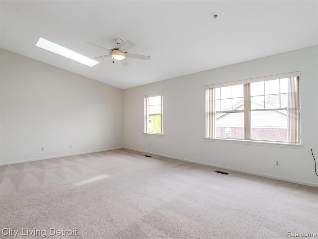 2545 John R Street Detroit, MI 48201 - Photo 24 of 37