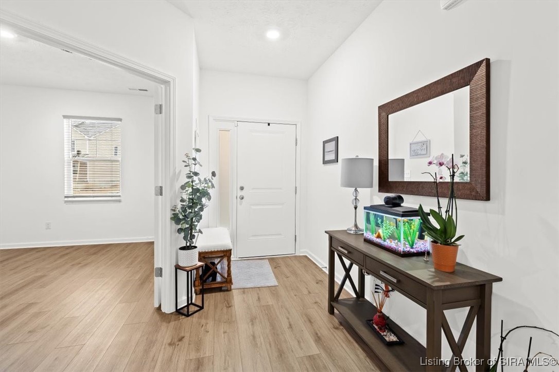 8007 Schrieber Road Floyds Knobs, IN 47119 - Photo 4 of 34