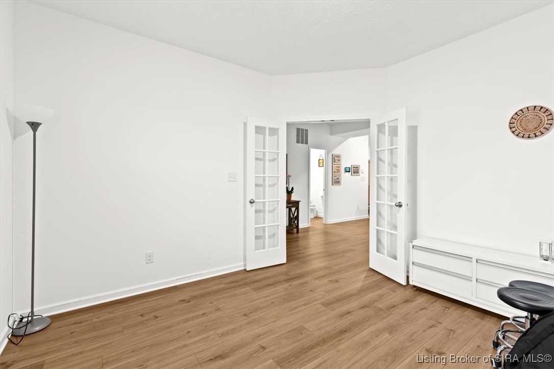 8007 Schrieber Road Floyds Knobs, IN 47119 - Photo 6 of 34