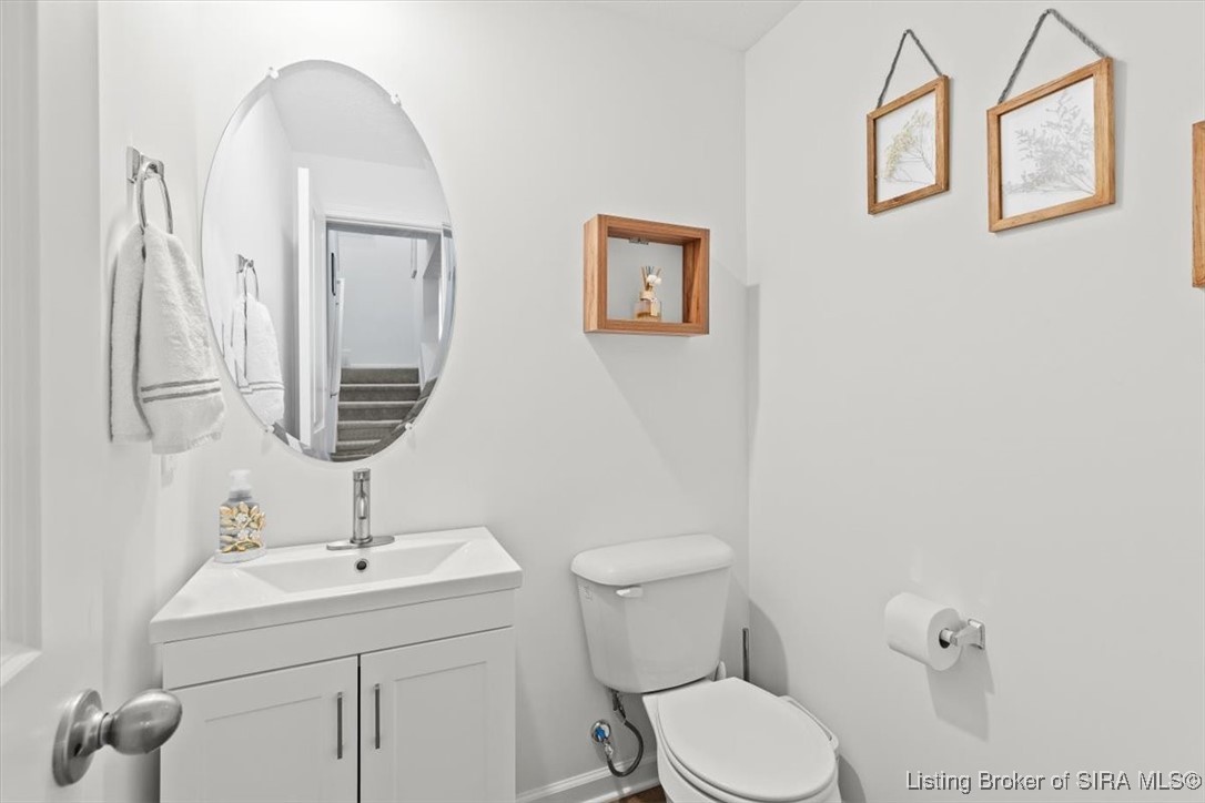 8007 Schrieber Road Floyds Knobs, IN 47119 - Photo 7 of 34