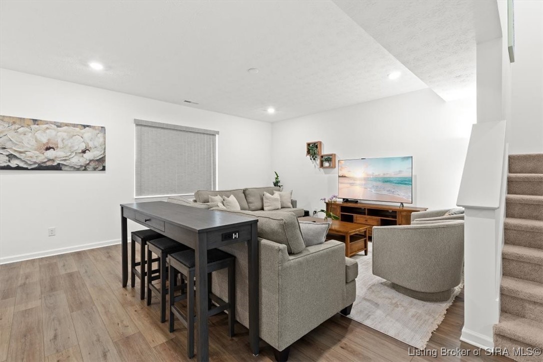 8007 Schrieber Road Floyds Knobs, IN 47119 - Photo 8 of 34