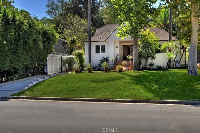 $7,000 | 15128 Valley Vista Boulevard, Sherman Oaks, CA 91403