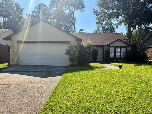$1,750 | 1704 Admiral Nelson Drive, Slidell, LA 70461