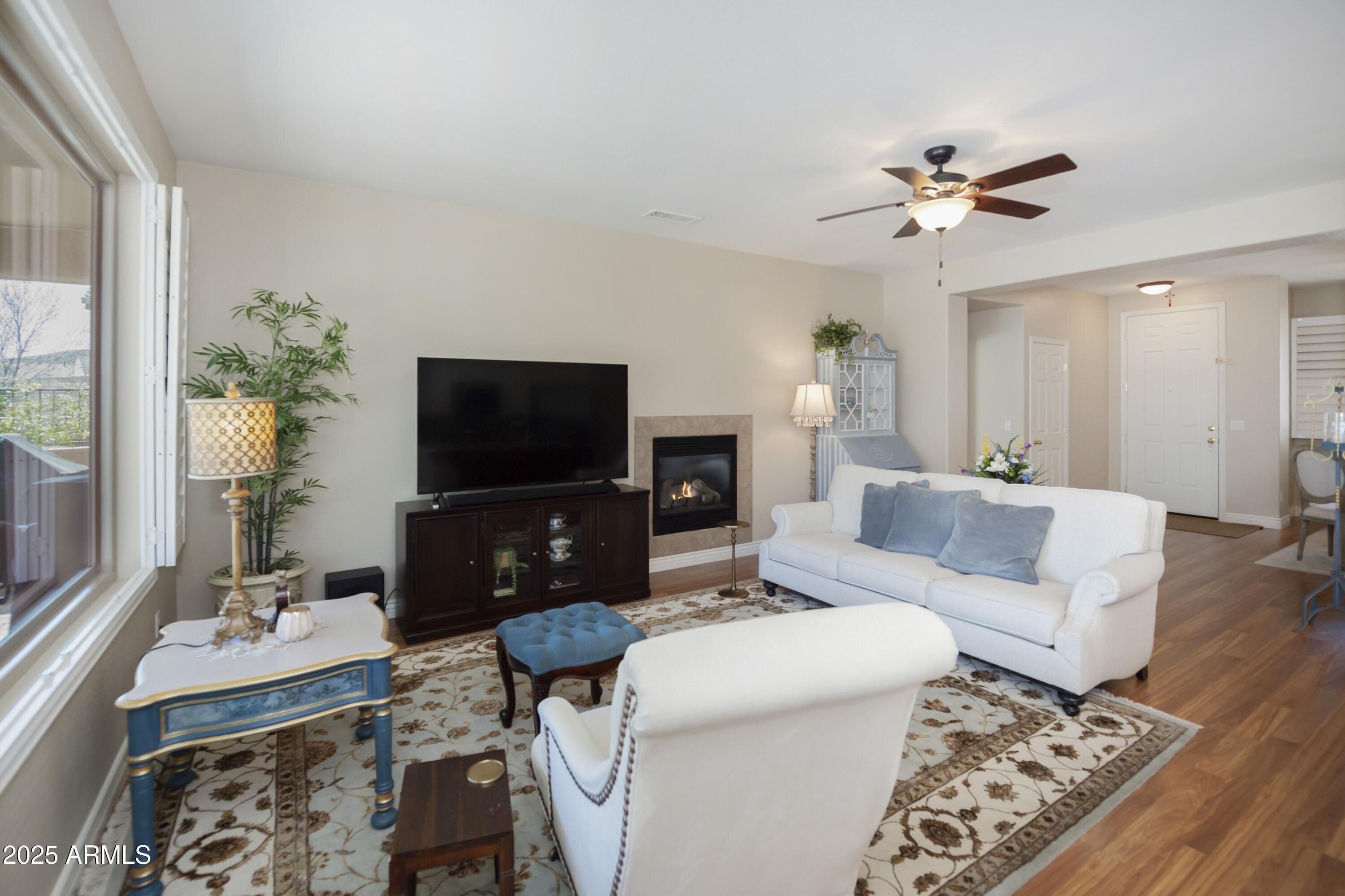 6975 Lynx Wagon Road Prescott Valley, AZ 86314 - Photo 10 of 42 Living Room