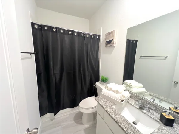 $2,800 | 5147 Klein Orchard Drive, Houston, TX 77066