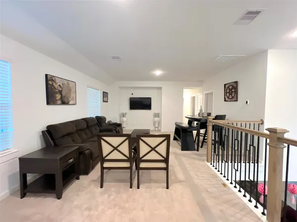$2,800 | 5147 Klein Orchard Drive, Houston, TX 77066