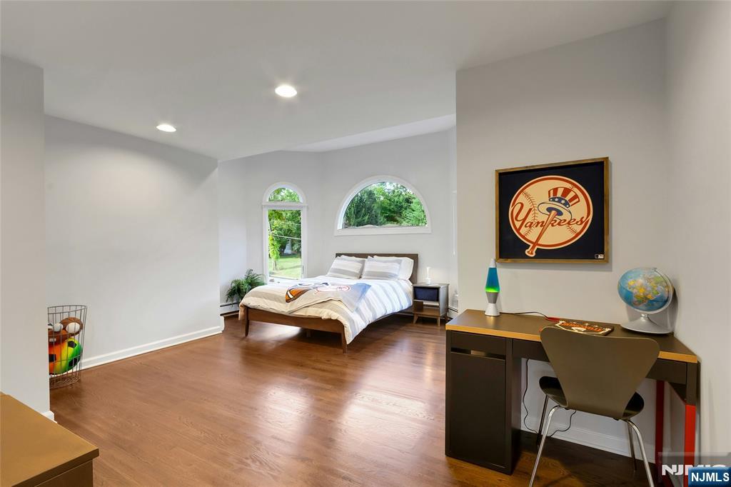 545 Miller Road Wyckoff, NJ 07481 - Photo 30 of 50 Gallery Image 30