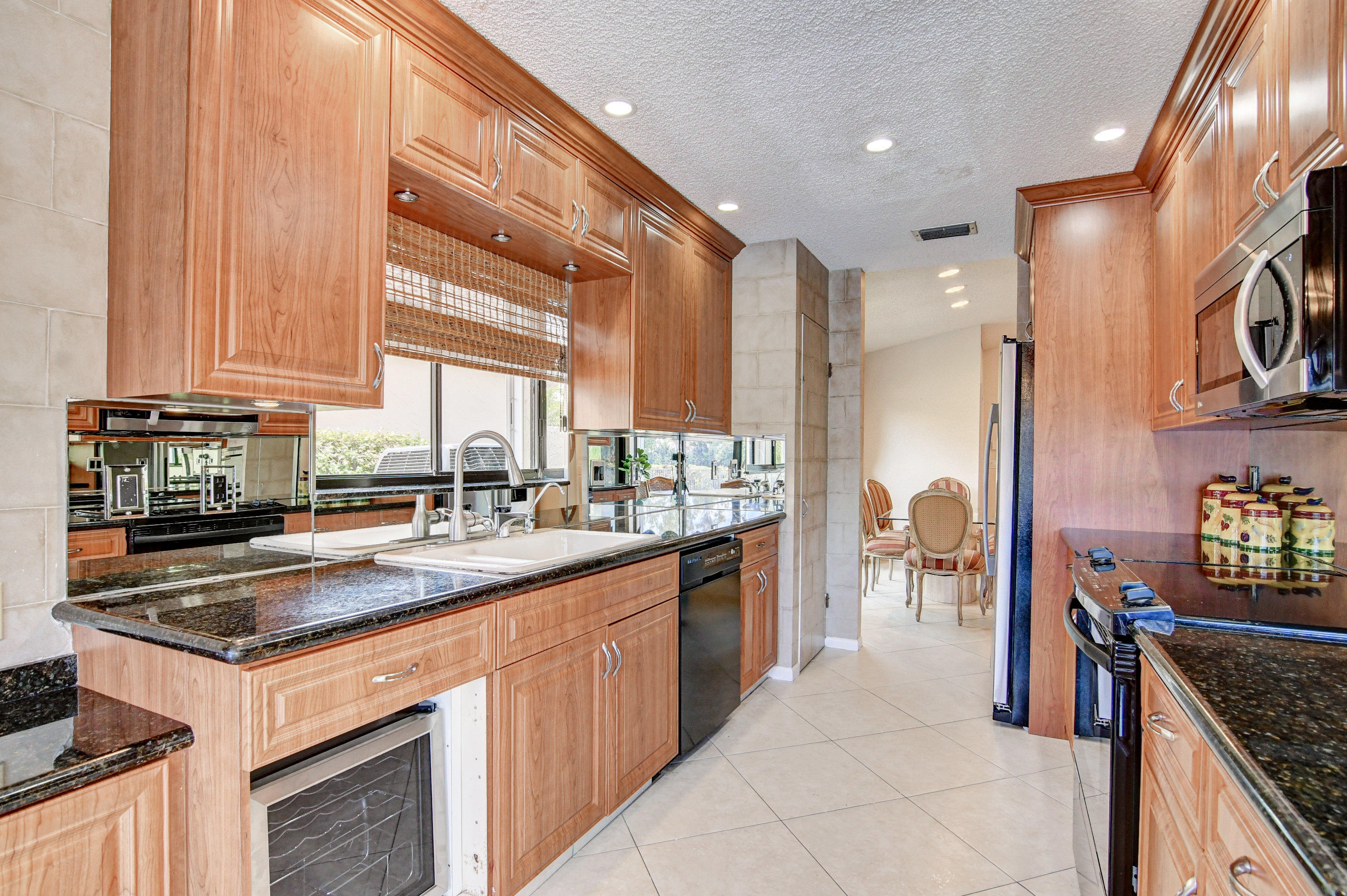 11132 Cloverleaf Circle Boca Raton, FL 33428 - Photo 12 of 65 34_dsc_4271_2_3_4_5