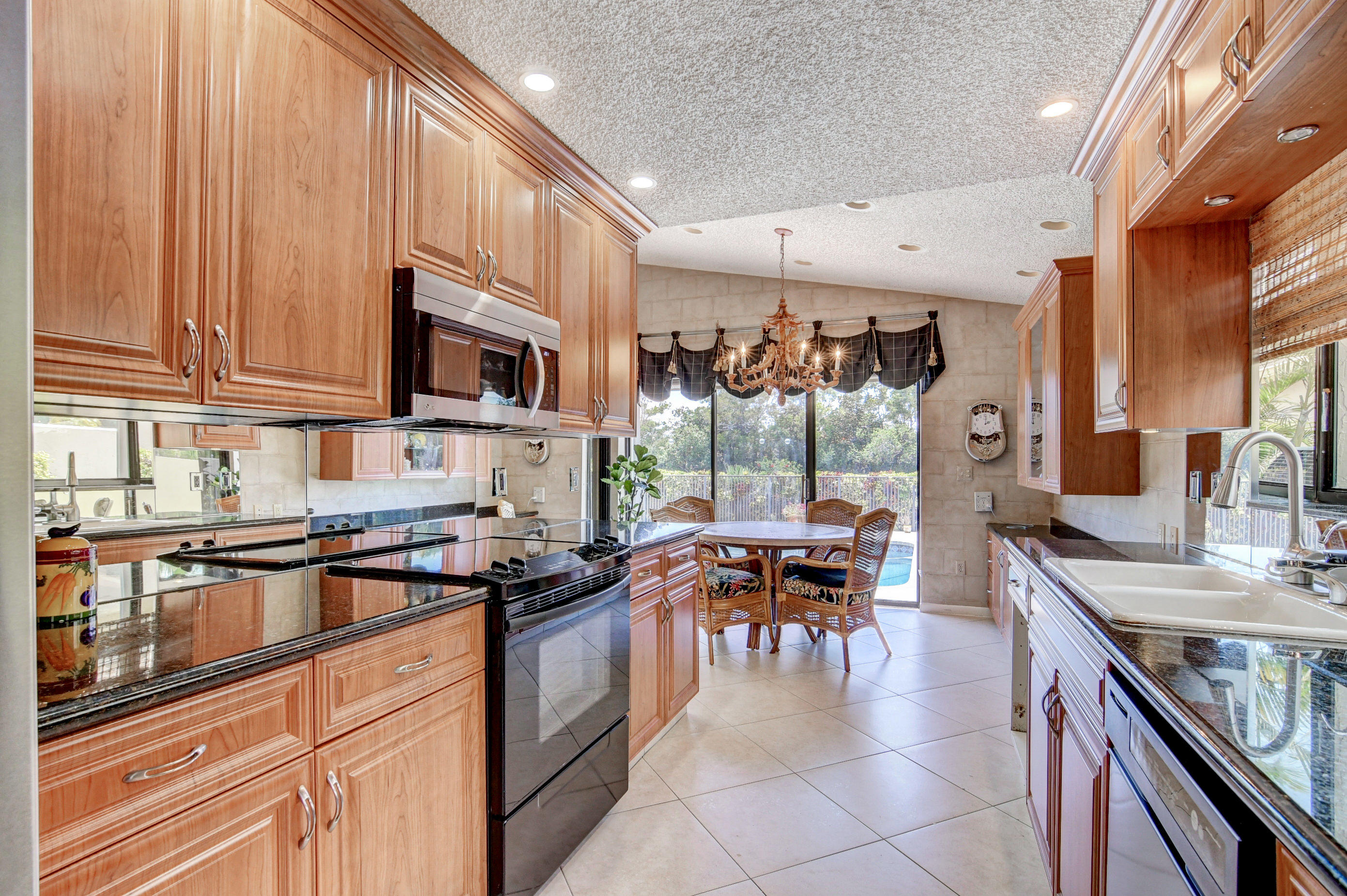 11132 Cloverleaf Circle Boca Raton, FL 33428 - Photo 14 of 65 36_dsc_4291_2_3_4_5