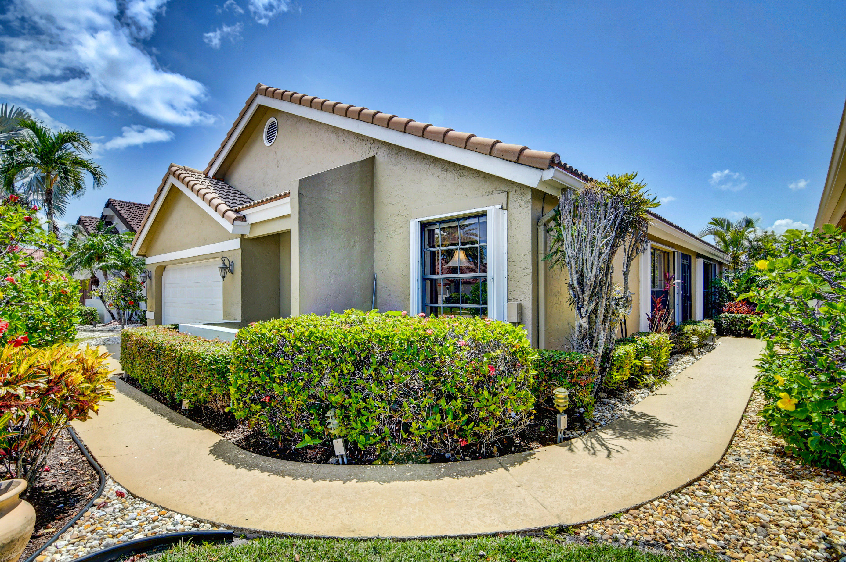 11132 Cloverleaf Circle Boca Raton, FL 33428 - Photo 4 of 65 26_dsc_4691_2_3_4_5