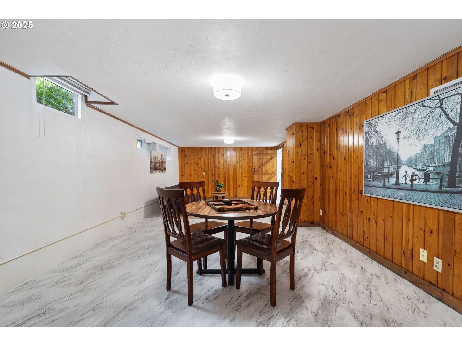 402 Skelton Road Stevenson, WA 98648 - Photo 30 of 48 a view of a dining room with furniture