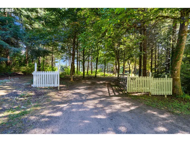 $789,998 | 402 Skelton Road, Stevenson, WA 98648