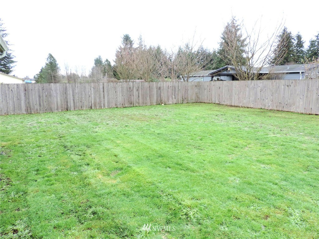9848 180th Way Southwest Rochester, WA 98579 - Photo 4 of 16