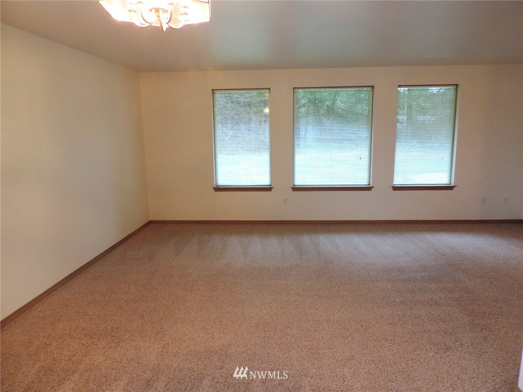 9848 180th Way Southwest Rochester, WA 98579 - Photo 9 of 16