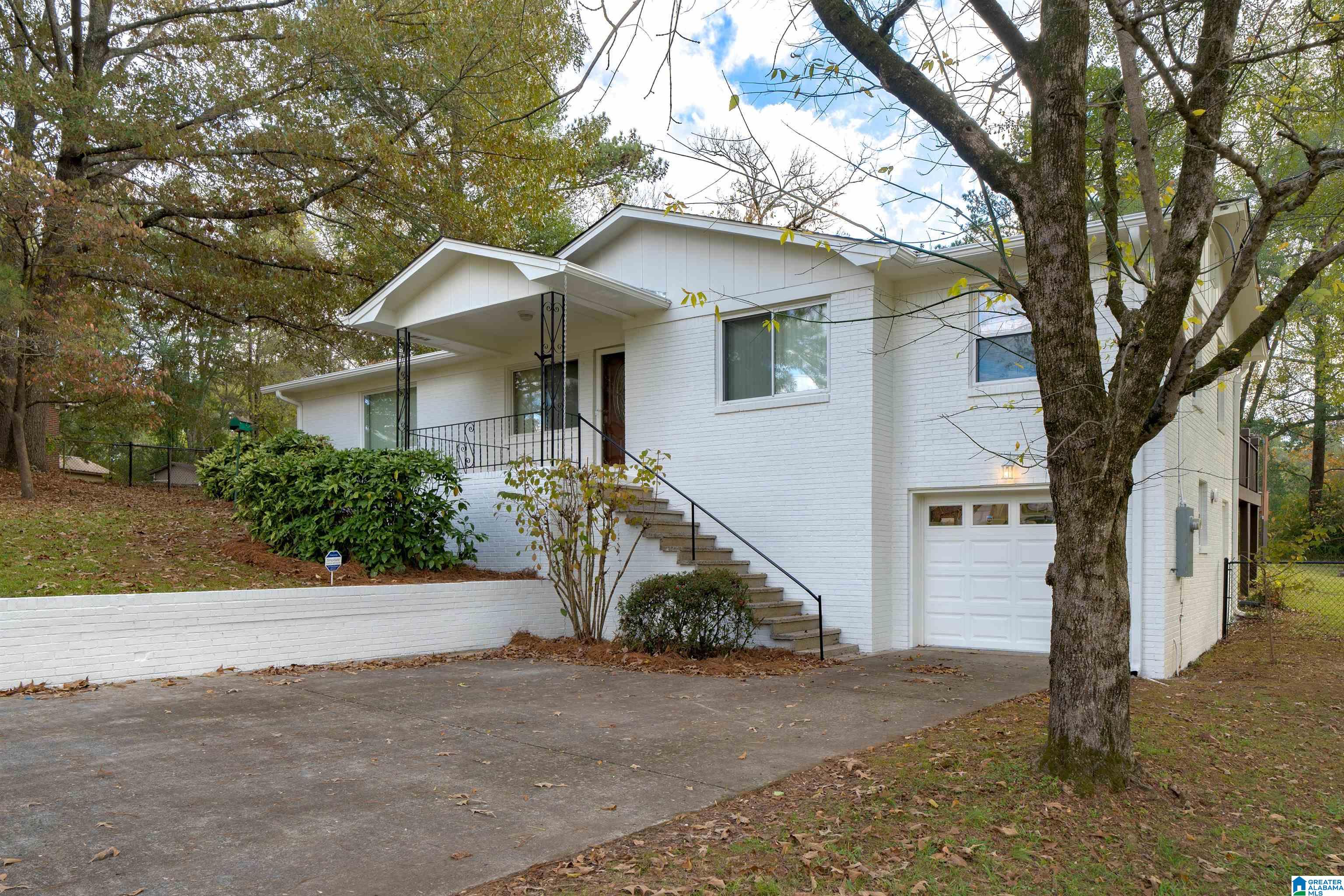 231 Odum Road Gardendale, AL 35071 - Photo 3 of 33