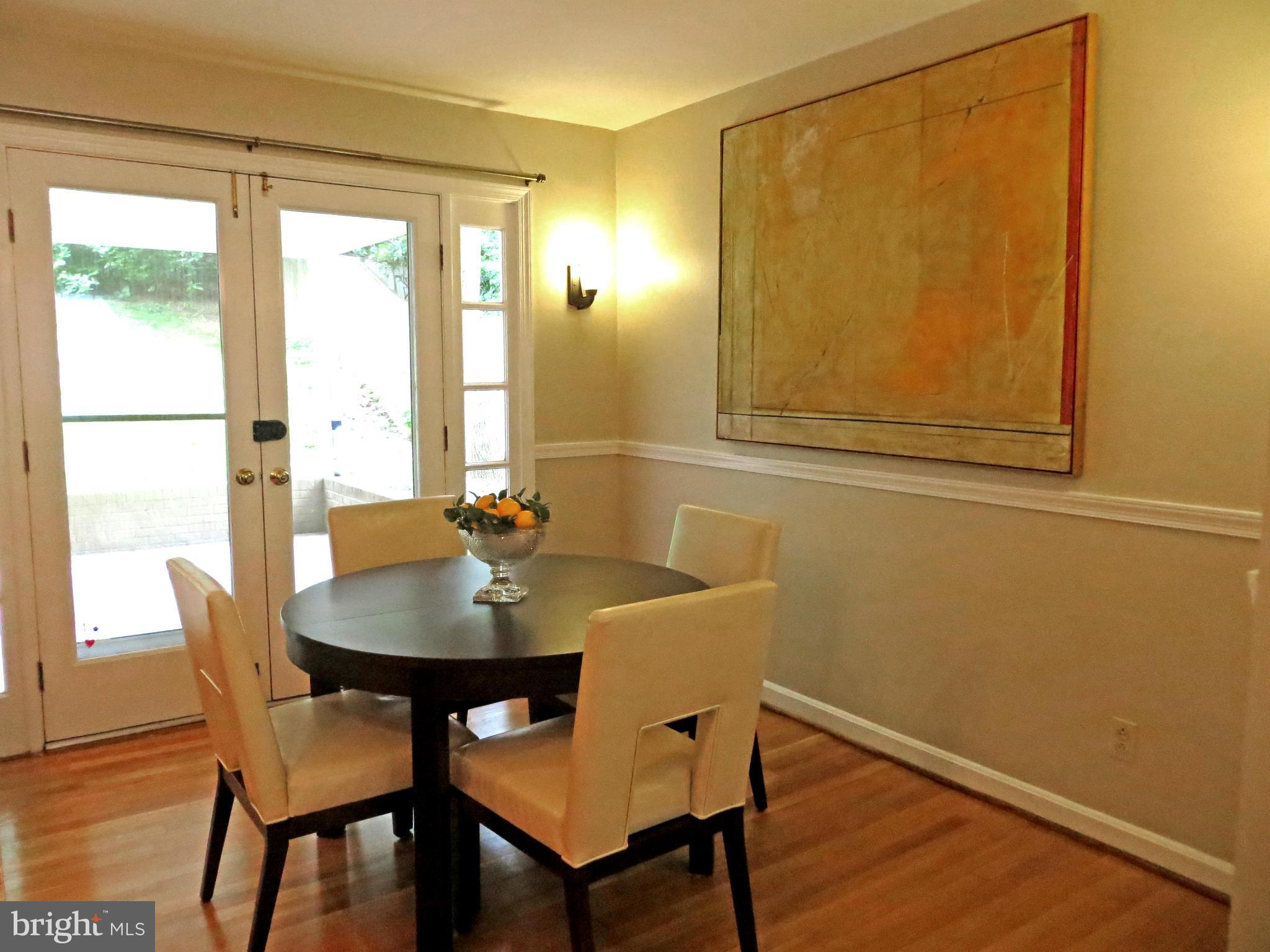 3000 Russell Road Alexandria, VA 22305 - Photo 5 of 21 Dining Room