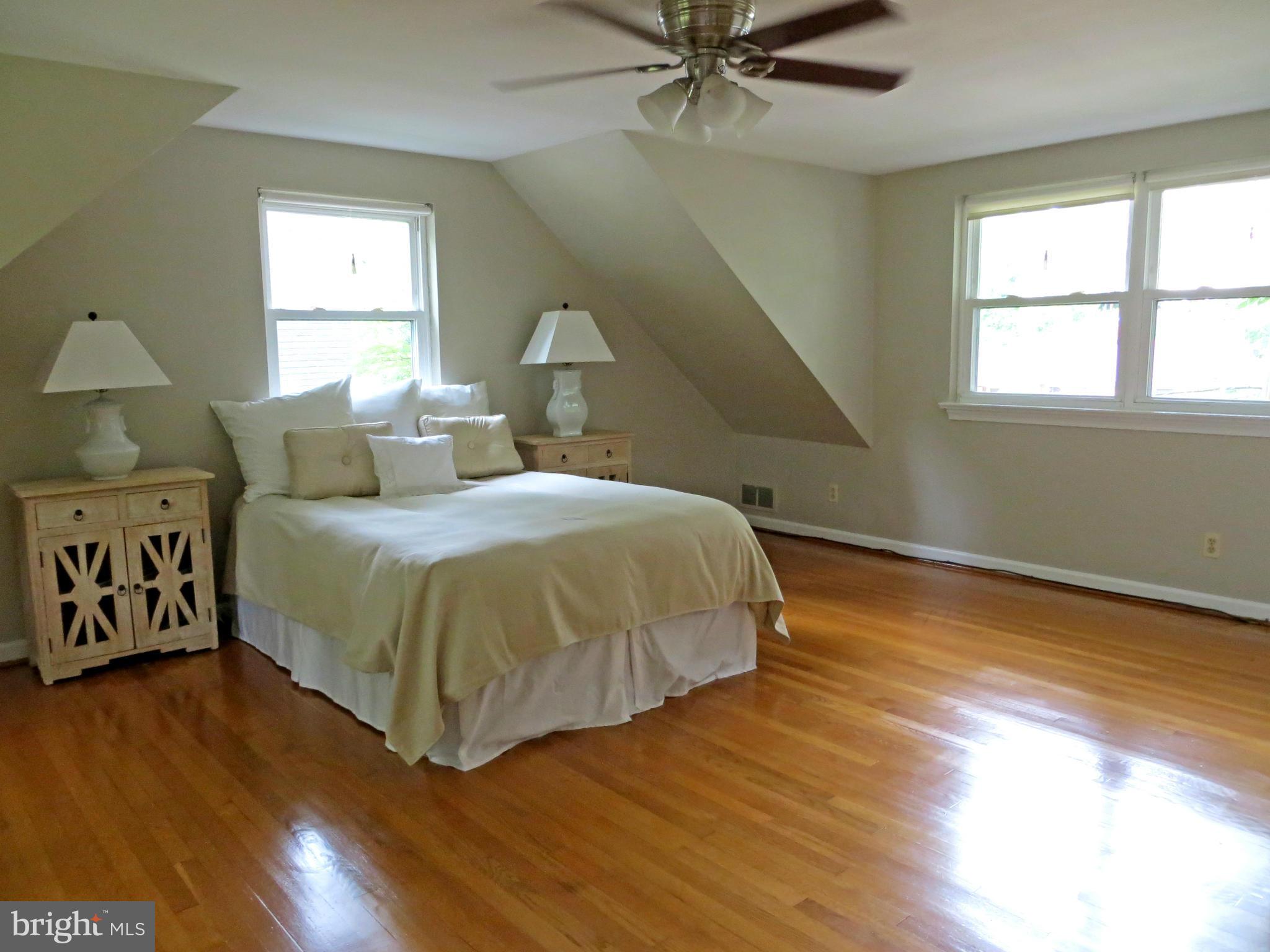 3000 Russell Road Alexandria, VA 22305 - Photo 7 of 21 Master Bedroom