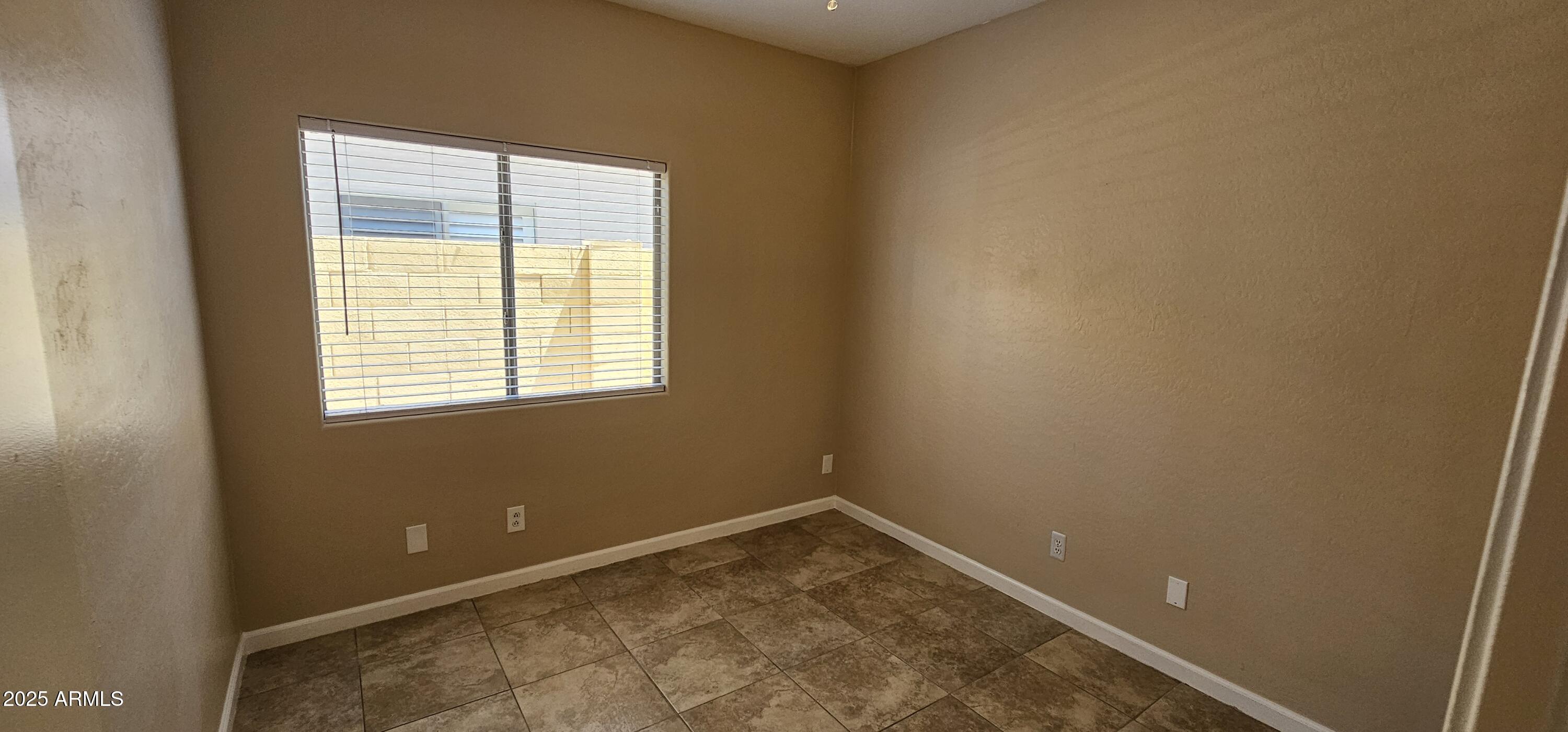 28057 North Quartz Drive San Tan Valley, AZ 85143 - Photo 7 of 24 20250725_135243