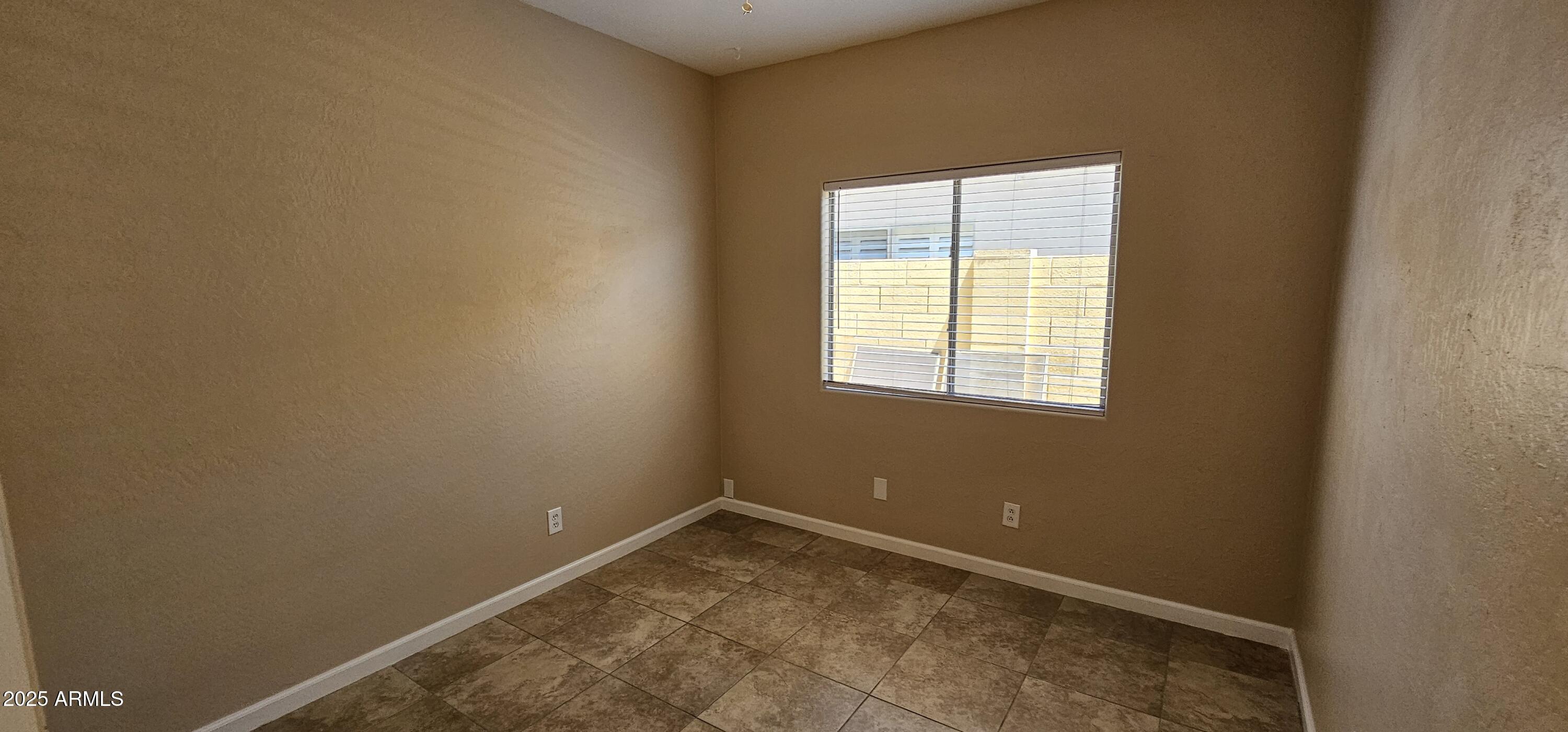 28057 North Quartz Drive San Tan Valley, AZ 85143 - Photo 8 of 24 20250725_135250