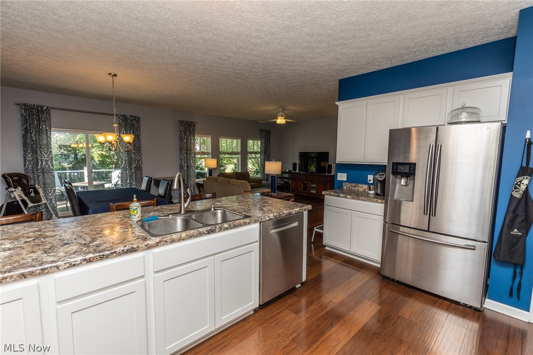39094 Case Road Avon, OH 44011 - Photo 12 of 33 Kitchen