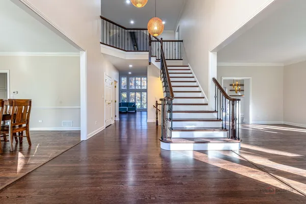 $1,089,000 | 12 Riderwood Road, North Barrington, IL 60010