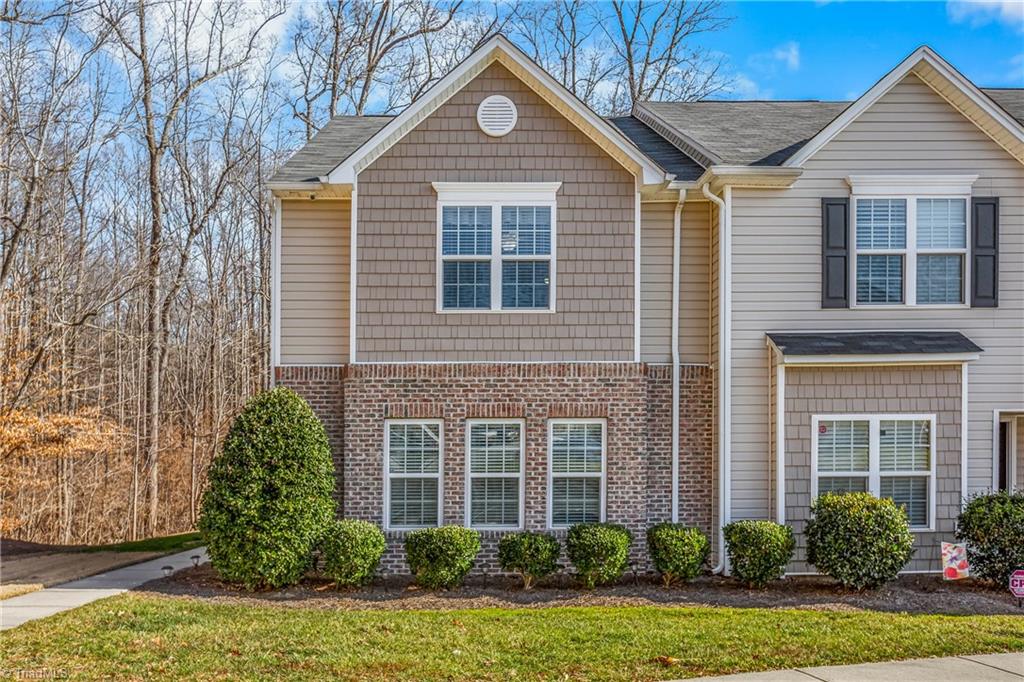460 Ridgebrooke Drive High Point, NC 27265 - Photo 2 of 28