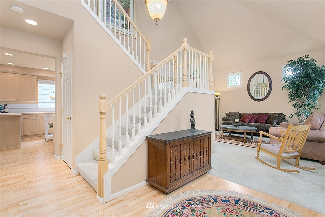 20402 28th Avenue Southeast Bothell, WA 98021 - Photo 6 of 25
