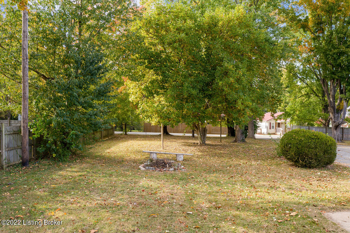 6697 Rutledge Road Louisville, KY 40258 - Photo 33 of 34 19