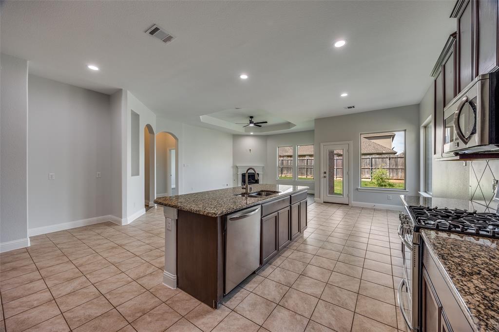 3716 Riversdale Road Frisco, TX 75036 - Photo 3 of 25