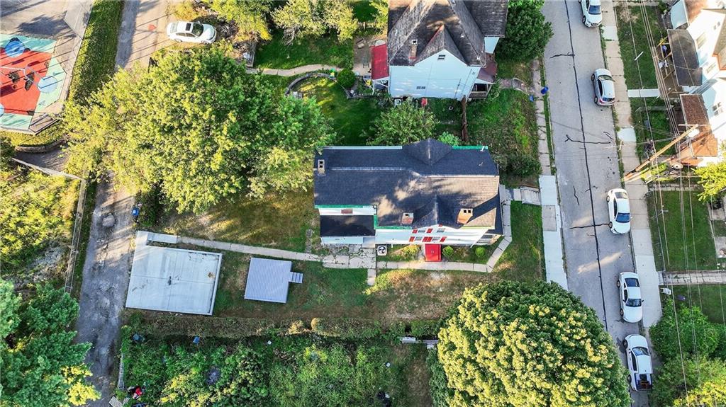 1331 Pritchard Street Pittsburgh, PA 15204 - Photo 42 of 49 an aerial view of residential houses with outdoor space and street view