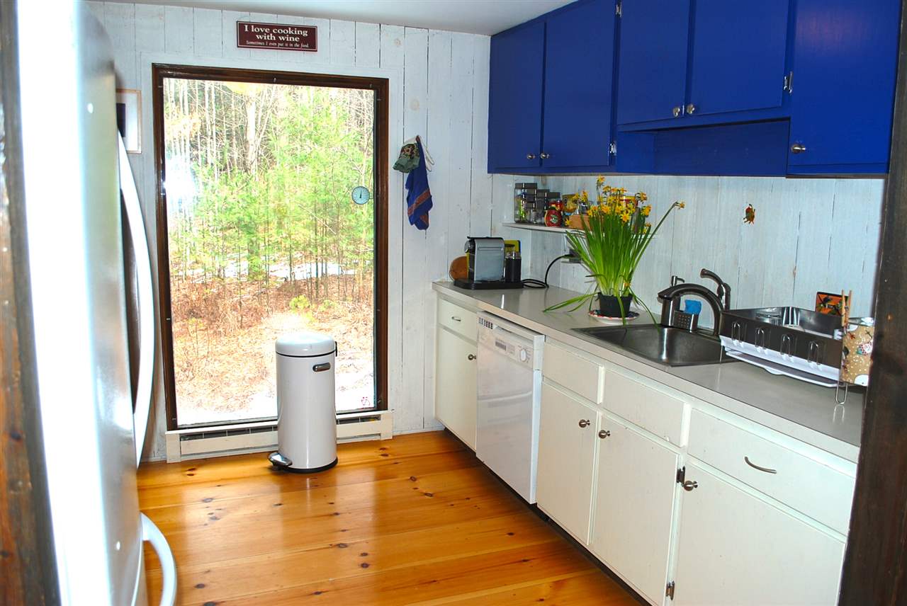 124 Dean's Mountain Road Moretown, VT 05660 - Photo 14 of 32