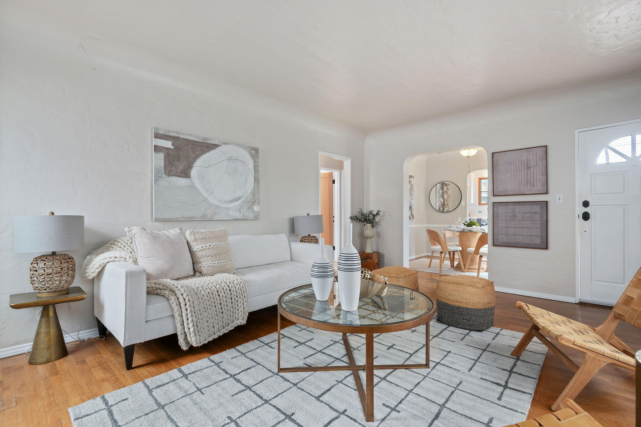 1425 Robbins Street Santa Barbara, CA 93101 - Photo 6 of 25 06 - Living Room
