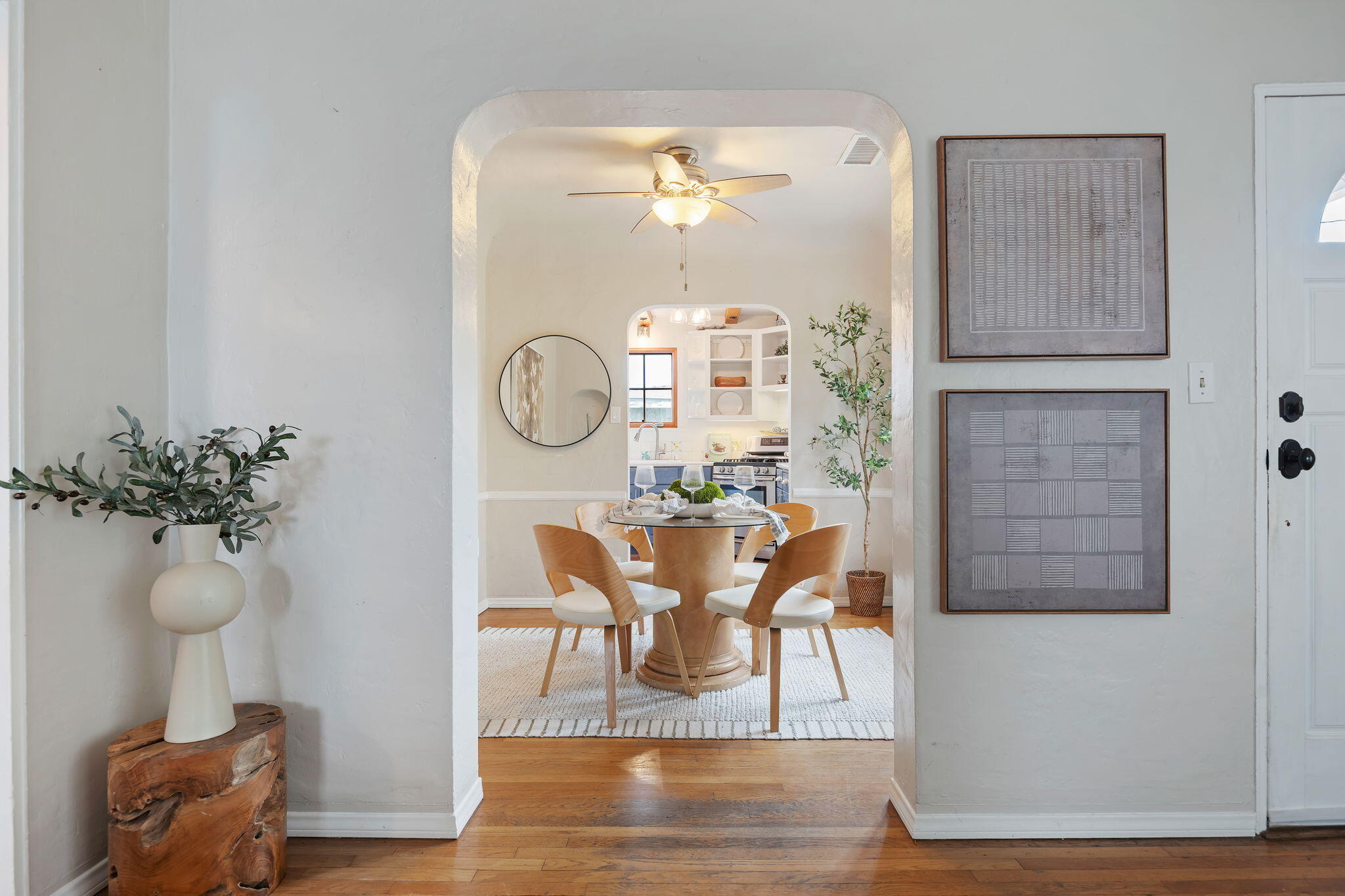 1425 Robbins Street Santa Barbara, CA 93101 - Photo 7 of 25 07 - Dining