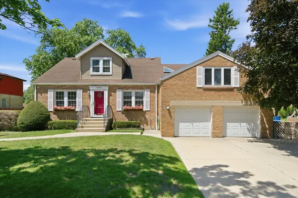 $650,000 | 3044 North Octavia Avenue, Chicago, IL 60707