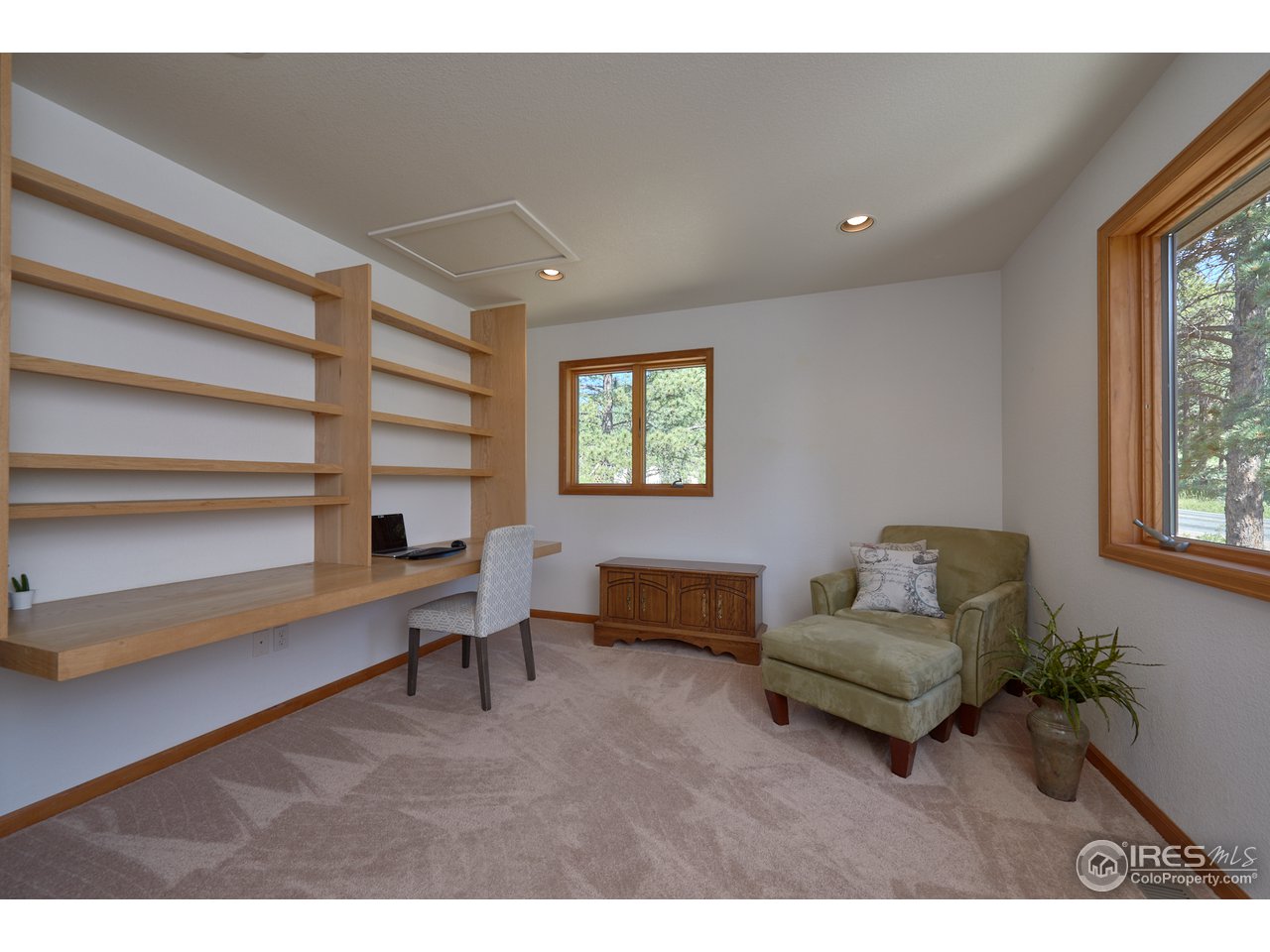 1580 Ridge Road Nederland, CO 80466 - Photo 21 of 31 Upstairs Office/Den/Nursery off Great Room