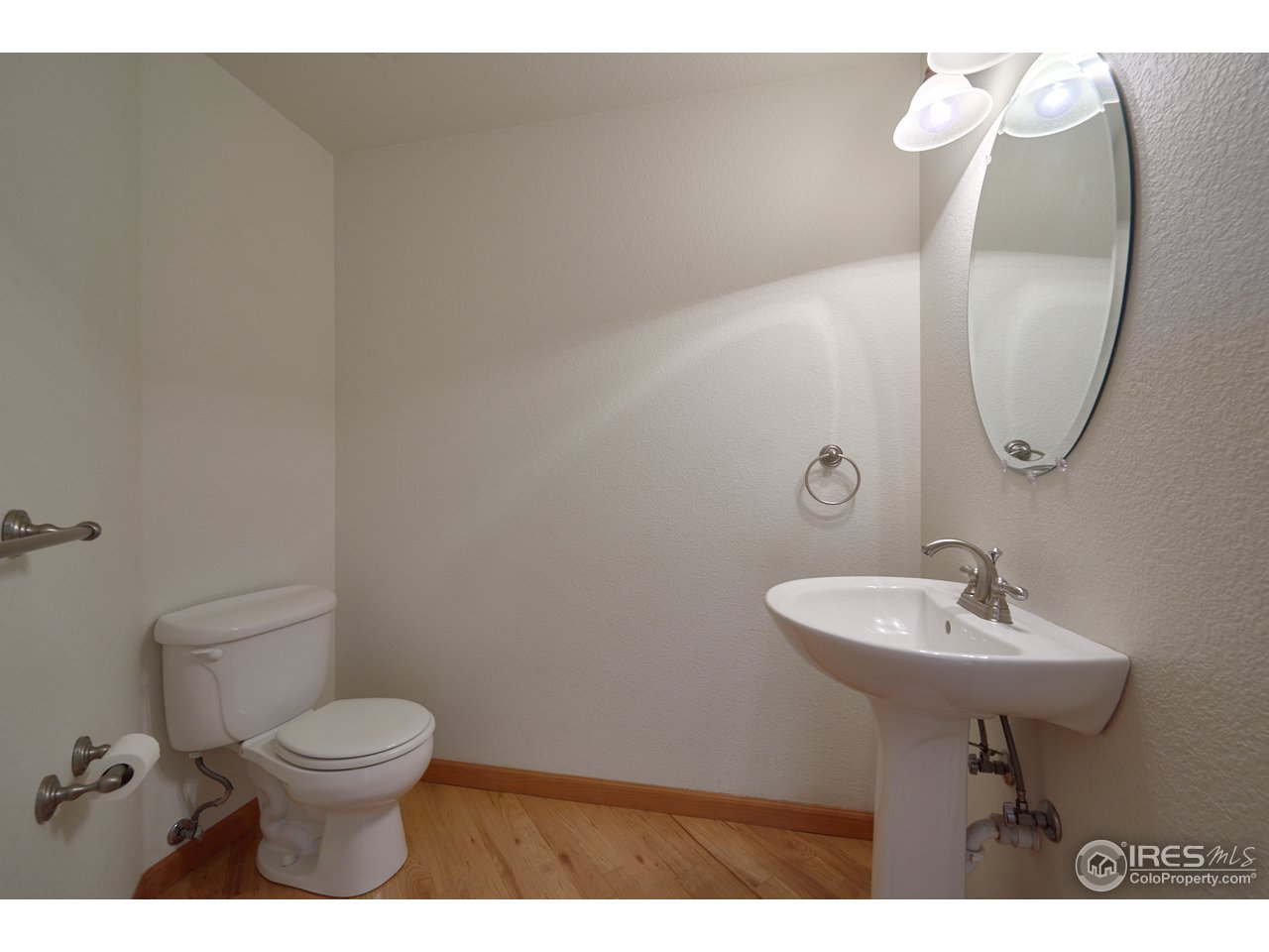 1580 Ridge Road Nederland, CO 80466 - Photo 22 of 31 Upstairs Powder Room off Great Room