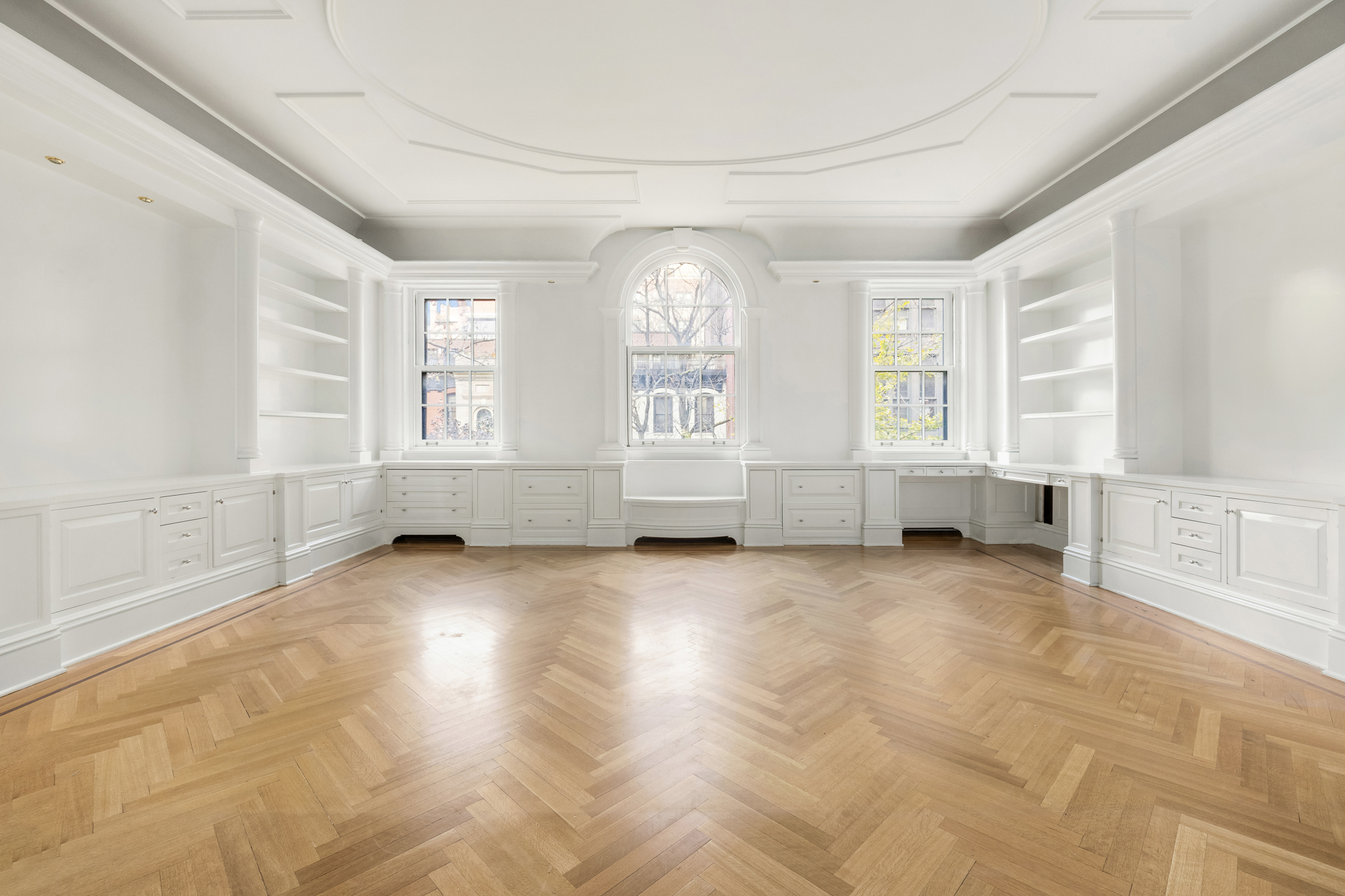 178 East 73rd Street Manhattan, NY 10021 - Photo 12 of 16 an empty room with windows